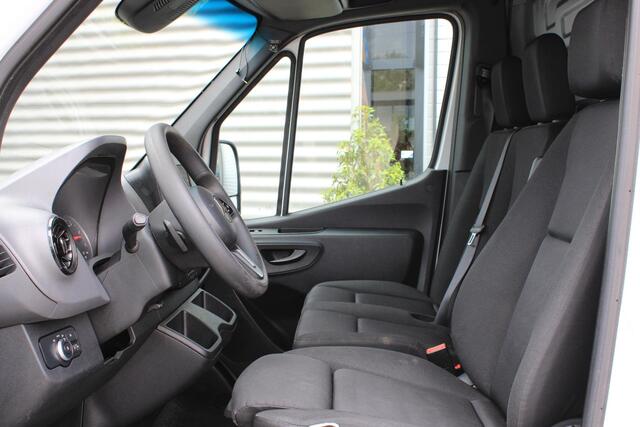 Mercedes-Benz SPRINTER 316 2.2 CDI L3H2 Automaat | Camera | Chauffeursstoel | Trekhaak | Cruisecontrol | Dodehoekassistent | Spiegelpakket | Navigatie