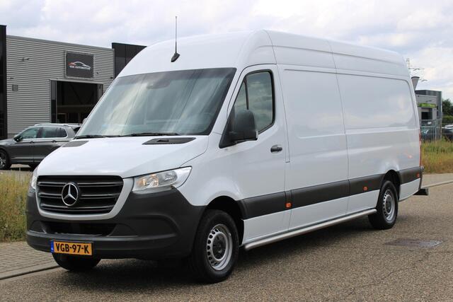 Mercedes-Benz SPRINTER 316 2.2 CDI L3H2 Automaat | Camera | Chauffeursstoel | Trekhaak | Cruisecontrol | Dodehoekassistent | Spiegelpakket | Navigatie
