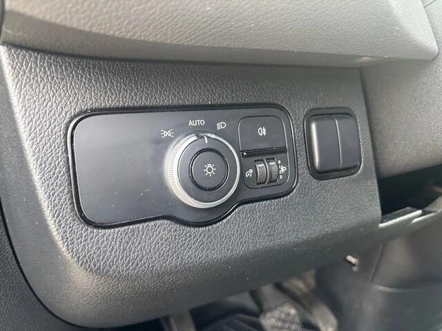 Mercedes-Benz SPRINTER 514CDI Dubbelcabine Openlaadbak Airco Cruisecontrol Trekhaak EURO 6