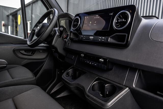 Mercedes-Benz SPRINTER 317 CDI | L3H2 | Automaat met Flippers | MBUX | Camera | Climate | Cruise | PDC | Euro 6