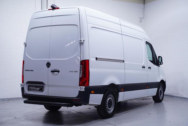 Mercedes-Benz SPRINTER 317 CDI 170 pk L2H2 Automaat Airco, Apple Carplay, Camera, Laadruimte Pakket, PDC V+A, 3-Zits