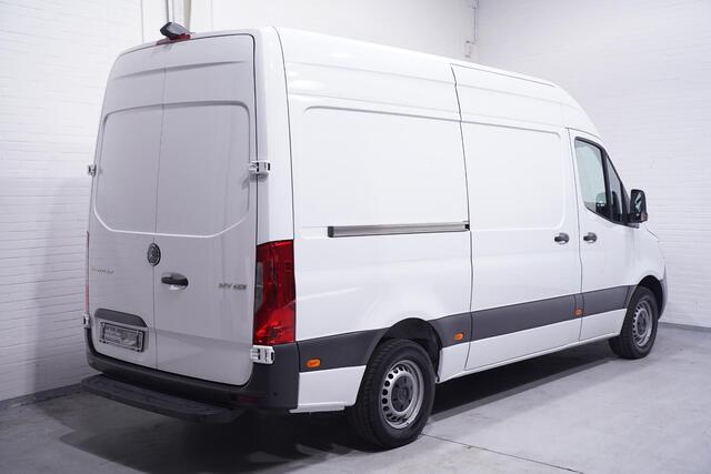 Mercedes-Benz SPRINTER 317 CDI 170 pk L2H2 Aut. Navi, Camera Apple Carplay, 270 Graden Deuren, PDC V+A, 3-Zits
