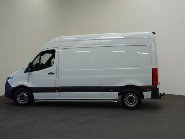 Mercedes-Benz SPRINTER 211 CDI L2H2 Aut-9 FWD Airco Cruise Control Navi MBUX Camera PDC VA