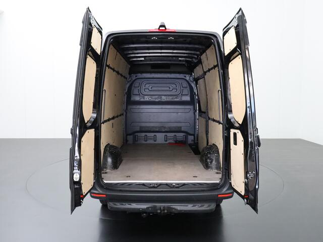 Mercedes-Benz SPRINTER 316CDI L2H2 | Led | Trekhaak | Navigatie | Camera | Airco | Cruise | 3-Persoons