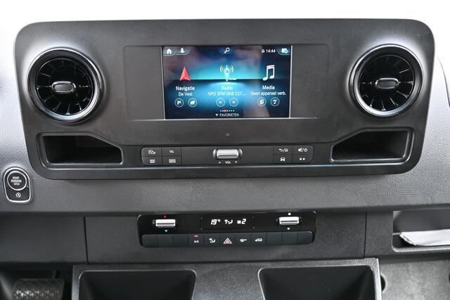 Mercedes-Benz SPRINTER 317 CDI L3H2 3500 kg Trekhaak, Geveerde stoel, MBUX navigatie met camera