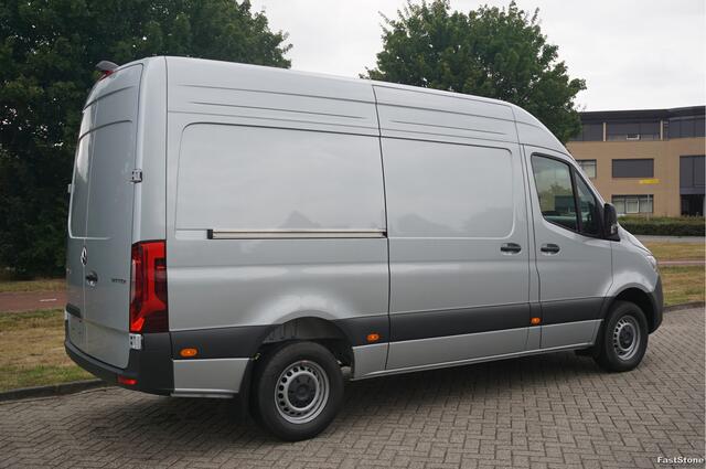 Mercedes-Benz SPRINTER 317CDI Pro L2H2 BPM VRIJ!! 10.25" Mbux Cam, Gev. Stoel, 3.5T Trekgewicht, LED!! NR. A531*