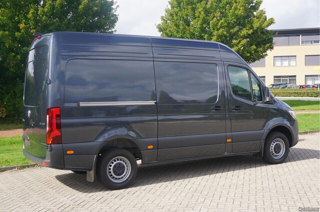 Mercedes-Benz SPRINTER 317CDI Pro L2H2 BPM VRIJ!! 10.25" Mbux Cam, Gev. Stoel, 3.5T Trekgewicht, LED!! NR. A527*