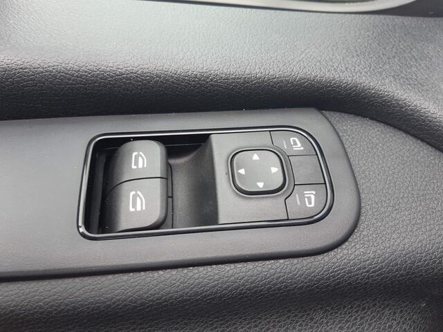 Mercedes-Benz SPRINTER 316 CDI DC Pick-up 6-Persoons Lange laadbak