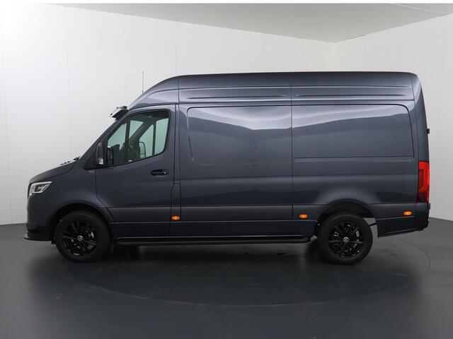 Mercedes-Benz SPRINTER 319 CDI | Aut. | L2 H2 | Select | 3500KG. AHW | EDITION | SPOILERPAKKET | TREEPLANKEN | LM-VELGEN | PARKEERCAMERA | MBUX | LED KOPLAMPEN | ZONNEKLEP | 2024 = BPM VRIJ | CERTIFIED