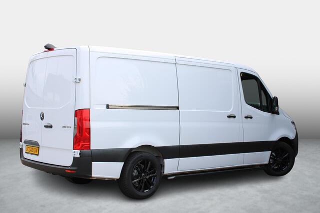 Mercedes-Benz SPRINTER 317 CDI 1.9 L2H1 Automaat, Leder, MBUX Navigatie, Camera,