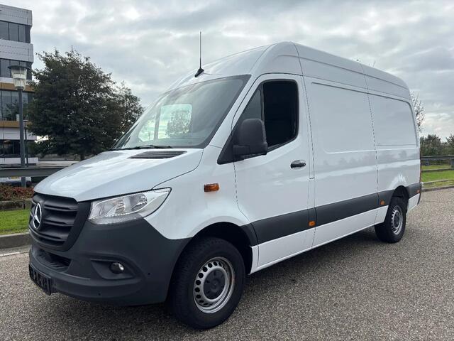 Mercedes-Benz SPRINTER 317CDI L2H2 Automaat Airco Navi Cruisecontrol 46000KM EURO 6