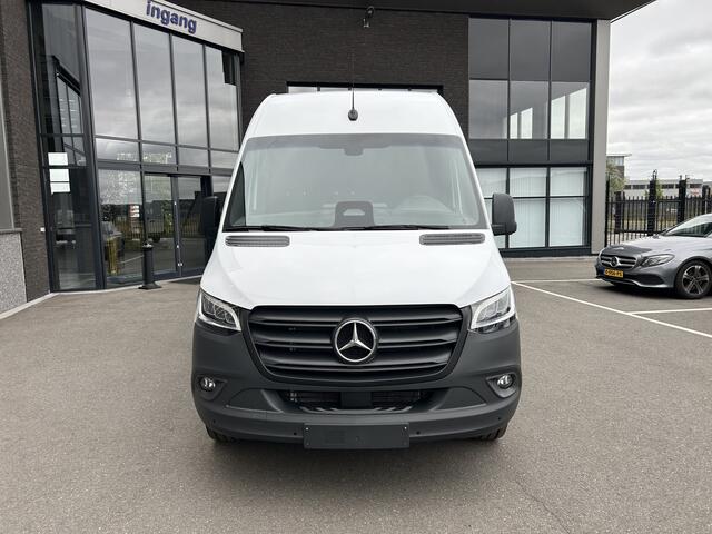 Mercedes-Benz SPRINTER 317 CDI L2 H2 PRO Facelift / LED / MBUX / Navigatie / Camera / Parkeersensoren / Cruise control / Airco / 270 Graden achterdeuren