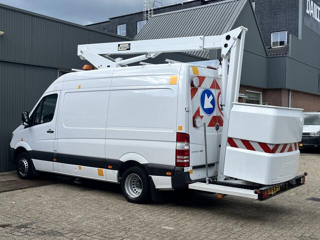 Mercedes-Benz SPRINTER 516 160pk Hoogwerker 14 meter Euro 6 Pto Omvormer Verkeersbord Bedieningspaneel Kastinrichting Airco Cruise control Tachograaf Steunpoten Telefoonverbinding
