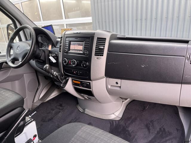 Mercedes-Benz SPRINTER 516 160pk Hoogwerker 14 meter Euro 6 Pto Omvormer Verkeersbord Bedieningspaneel Kastinrichting Airco Cruise control Tachograaf Steunpoten Telefoonverbinding