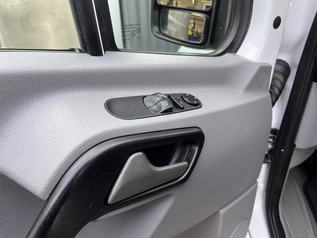 Mercedes-Benz SPRINTER 516 160pk Hoogwerker 14 meter Euro 6 Pto Omvormer Verkeersbord Bedieningspaneel Kastinrichting Airco Cruise control Tachograaf Steunpoten Telefoonverbinding