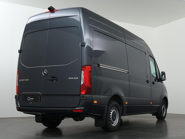 Mercedes-Benz SPRINTER 319 CDI L2 H2 Select | Winterpakket | Trekgewicht 3500 kg | Adaptieve Cruise Distronic | LED koplampen | Achteruitrijcamera | Smartphone integratie pakket |