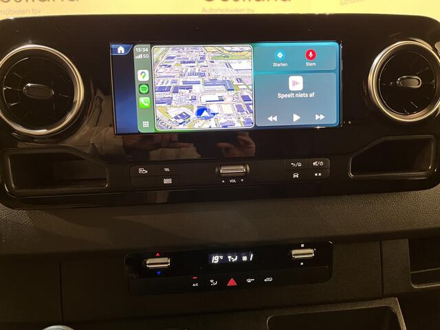 Mercedes-Benz SPRINTER 317 CDI L2 Pro RWD / Euro 6 / Trekhaak 3500 KG / Airco / Cruise Control / CarPlay / Camera / 3-Zits / 17.500 KM !!