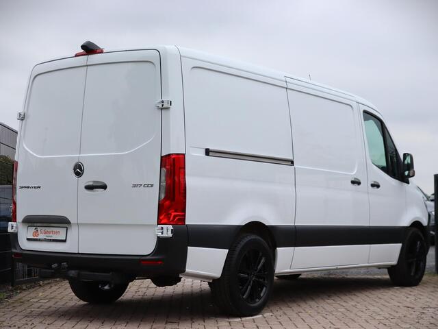 Mercedes-Benz SPRINTER 317CDI, 9G-tronic, L2H1 Automaat, Leder, MBUX Navigatie, Camera,