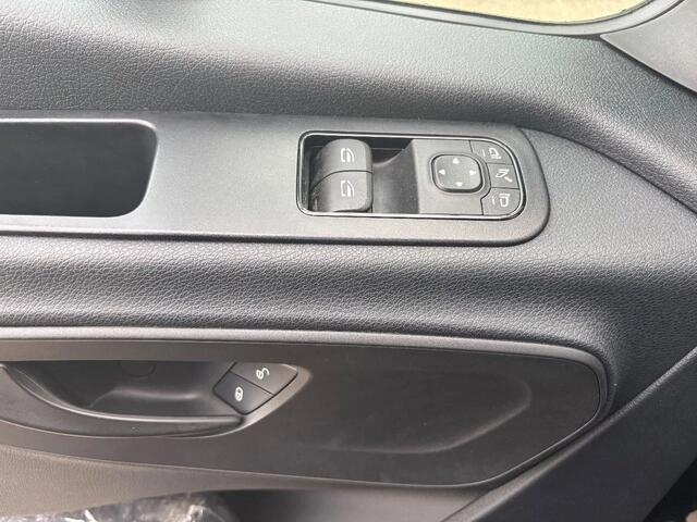 Mercedes-Benz SPRINTER 317CDI Dubbelcabine Openlaadbak Airco Cruisecontrol 3500KG Trekhaak Camera BPM VRIJ