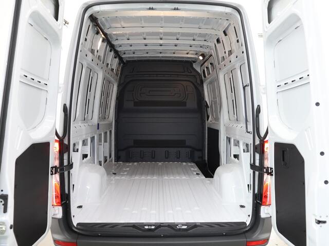 Mercedes-Benz SPRINTER 315 L2H2 RWD PRO 3500 kg Trekgewicht | Smartphone integratie pakket | Climate Control | Achteruitrijcamera | Airco | Cruise Control | Apple Carplay |