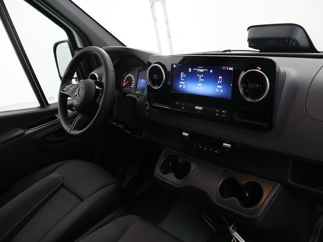 Mercedes-Benz SPRINTER 315 L2 H2 RWD PRO | 3500 kg Trekgewicht | Smartphone integratie pakket | Climate Control | Achteruitrijcamera | Airco | Cruise Control | Apple Carplay |