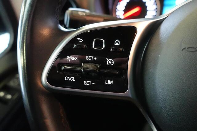 Mercedes-Benz SPRINTER 211 1.9 CDI L2H2 FWD Automaat Airco Cruise Control Navi Trekhaak Imperiaal