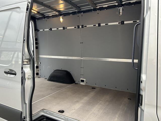 Mercedes-Benz SPRINTER 317 CDI L2 H2 MBUX / Camera / Carplay navigatie / Cruise control / Airco