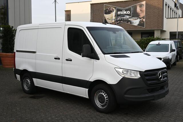 Mercedes-Benz SPRINTER 315 CDI L1H1 RWD MBUX met parkeerpakket en camera, Verwarmde voorruit, Etc.