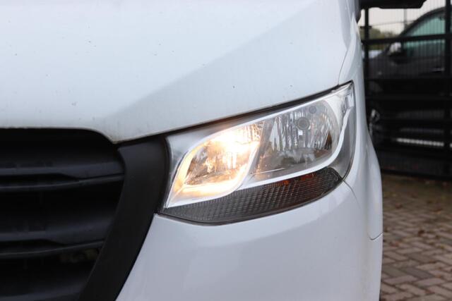 Mercedes-Benz SPRINTER 319CDI 3.0 V6, L2H2, 3-Persoons, 2800KG Trekhaak, 360Camera, PDC, Cruise Control