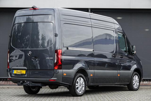 Mercedes-Benz SPRINTER L2H2 315Cdi 150Pk 9G-Tronic | RWD | Stoel-Bank | 3.500Kg trekgewicht | Achteruitrijcamera | Trekhaak | 17''