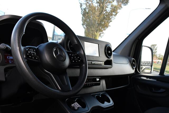 Mercedes-Benz SPRINTER 317 1.9 CDI L2H1 DC AMG Edition Camera, Cruise, Carplay, Trekhaak, 170pk, Sensoren, LED, Multimedia, Uniek!