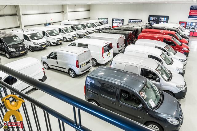 Mercedes-Benz SPRINTER 317 CDI L2H2 PRO HD RWD | 3500KG trekgewicht | Geveerde Stoel | Camera |