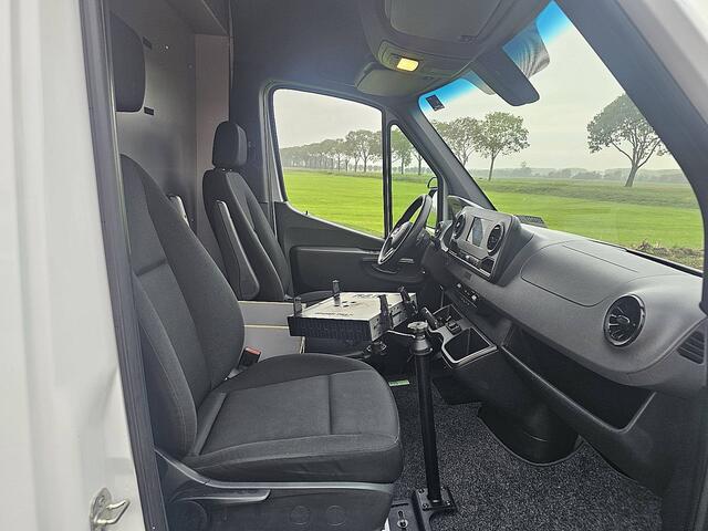 Mercedes-Benz SPRINTER 317 1.9 CDI L2H2 ac automaat EURO6 camera carplay cruisecontrol standkachel werkplaatsinrichting Bott