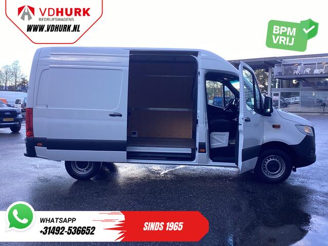 Mercedes-Benz SPRINTER 317 CDI Aut. L2H2 BPM VRIJ! Gev.Stoel/ 270 Gr.Deuren/ Stoelverw./ Navi/ Camera/ Cruise/ Airco/ DAB