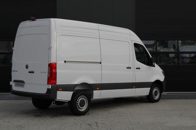 Mercedes-Benz SPRINTER 317CDI L2H2 Pro - Mbux 10 - Airco - Camera - Bind spot - Cruise - Rijklaar