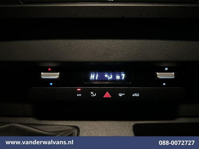 Mercedes-Benz SPRINTER 317 CDI 170pk L3H2 Euro6 Airco | Camera | Apple Carplay | Android Auto MBUX