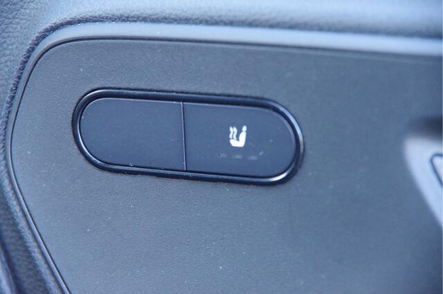 Mercedes-Benz SPRINTER 319 3.0 CDI V6 L2H2 AUT. LED, 360 CAMERA, ADAPT. CRUISE, TREKHAAK, MBUX 10'', STANDKACHEL, NAVI, CLIMA, PARKEERSENSOREN, APPLE CARPLAY, STOELVERWARMING