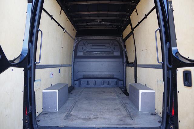 Mercedes-Benz SPRINTER 319 3.0 CDI V6 L2H2 AUT. LED, 360 CAMERA, ADAPT. CRUISE, TREKHAAK, MBUX 10'', STANDKACHEL, NAVI, CLIMA, PARKEERSENSOREN, APPLE CARPLAY, STOELVERWARMING