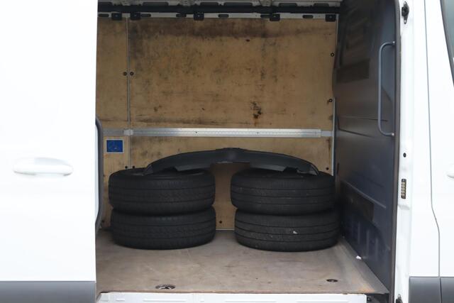 Mercedes-Benz SPRINTER 317CDI L2H1 Leder, Cruise Control, Navigatie, Camera, Bijrijdersbank, Led Koplampen,