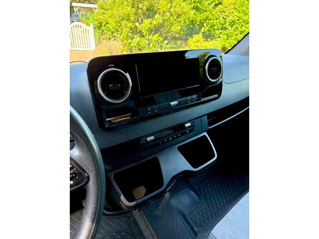 Mercedes-Benz SPRINTER 319 V6 3.0CDI L2H2, 360 Camera, 3500KG Trekhaak, Geveerde stoel,