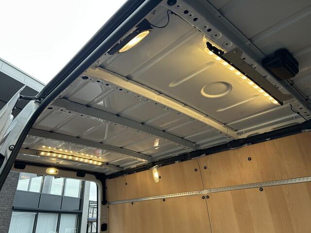 Mercedes-Benz SPRINTER 317 CDI L2 H2 MBUX / 360 Camera / Navigatie / Parkeersensoren / Cruise control / Airco / 270 Graden achterdeuren