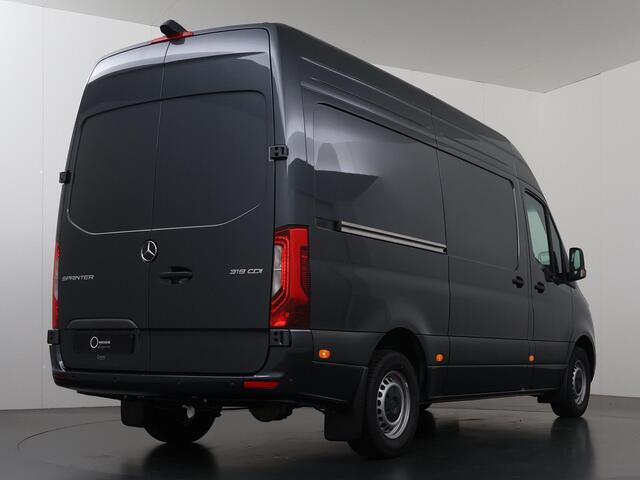 Mercedes-Benz SPRINTER 319 L2H2 RWD SELECT | LED | 3500KG Trekken | DISTRONIC | WINTERPAKKET