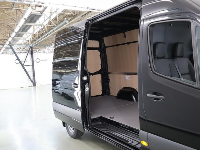 Mercedes-Benz SPRINTER 319 L2H2 RWD SELECT | BPM VRIJ | LED | DISTRONIC | WINTERPAKKET | NAVIGATIE