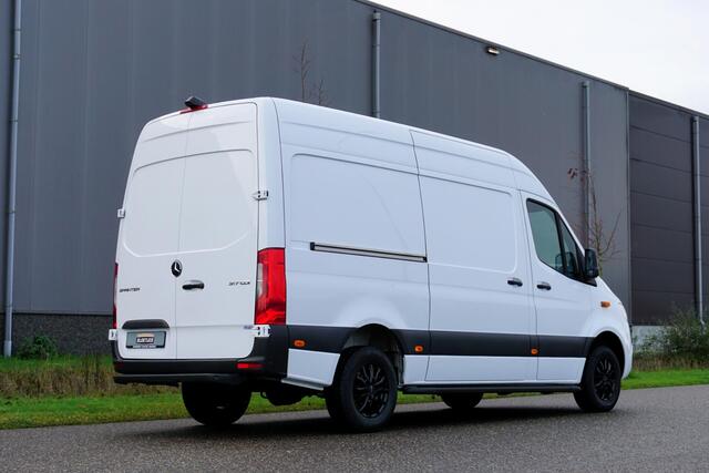 Mercedes-Benz SPRINTER 317 L2H2 RWD Automaat |EURO6 |1e eigenaar |Topstaat |Betimmering |Fabrieksgarantie |Camera |Cruise |Navi |Climate control |Stoelverwarming |3500 KG |170 pk