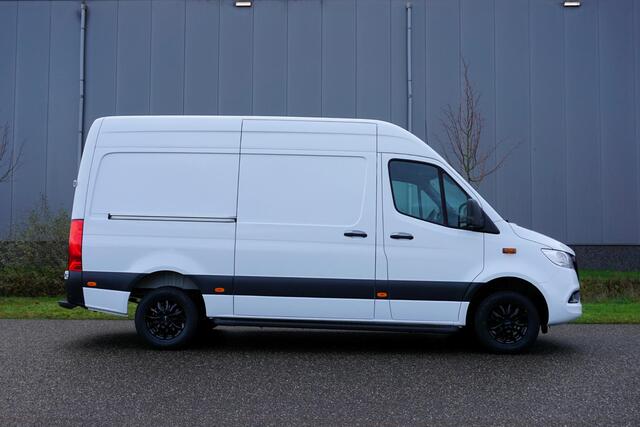 Mercedes-Benz SPRINTER 317 L2H2 RWD Automaat |EURO6 |1e eigenaar |Topstaat |Betimmering |Fabrieksgarantie |Camera |Cruise |Navi |Climate control |Stoelverwarming |3500 KG |170 pk