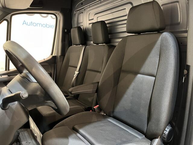 Mercedes-Benz SPRINTER 317 CDI L2H2 RWD / Euro 6 / Airco / Cruise Control / Camera / Trekhaak / CarPlay