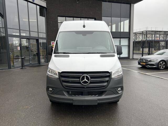 Mercedes-Benz SPRINTER 317 CDI L2 H2 MBUX / 360 Camera / Geveerde stoel / Navigatie / Cruise control / Airco / 270 Graden achterdeuren