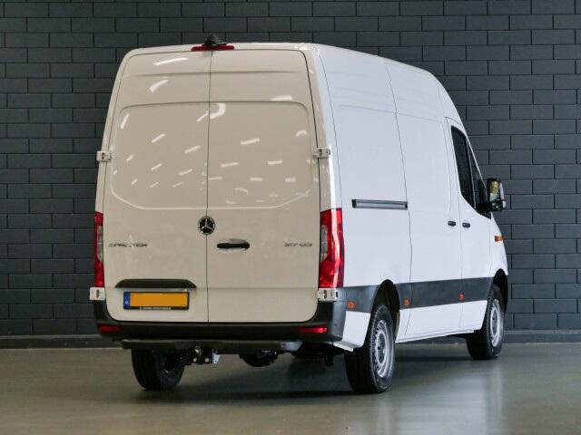 Mercedes-Benz SPRINTER 317 CDI L2H2 PRO Facelift | LED | 3.5T AHW MOGELIJK | Geveerde Stoel | Camera |