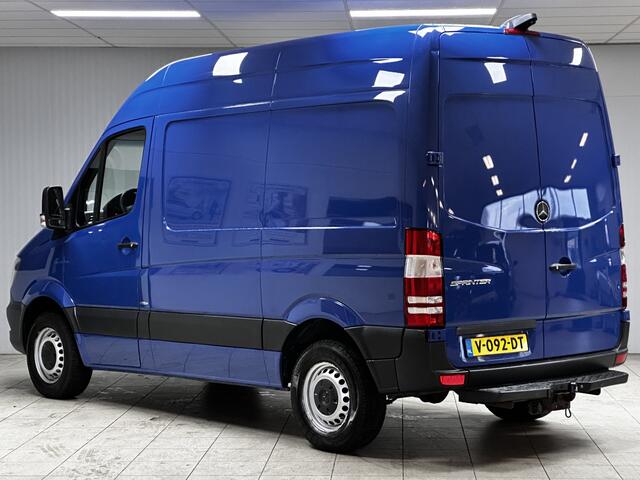 Mercedes-Benz SPRINTER 316 2.2 CDI 325 HD/ AUTOMAAT!/ Trekhaak/ Zij-Schuifdeur rechts/ Camera/ Airco/ Cruise/ Elek. pakket/ Bluetooth/ Armsteun/ Multi. Stuur/ Regensensor/ AUX & USB.