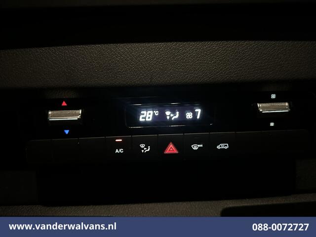 Mercedes-Benz SPRINTER 317 CDI 170pk 3500kg Trekhaak L3H2 Euro6 Airco | 360 graden Camera | Navigatie | Chauffeursstoel | Cruisecontrol Apple Carplay, Android Auto, Stoelverwarming, Parkeersensoren, Bijrijdersbank